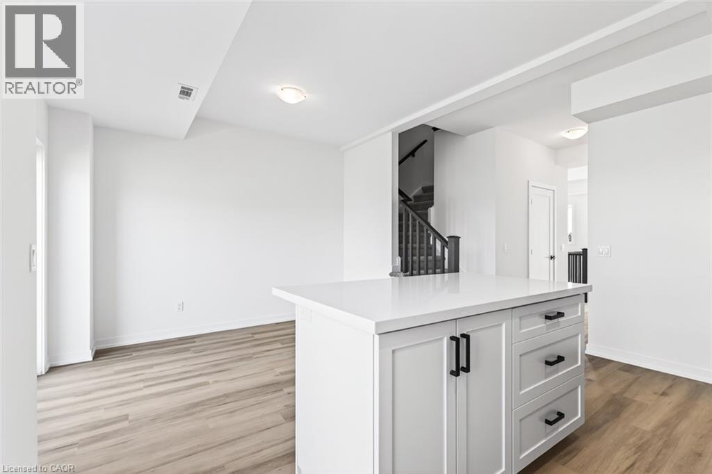 70 Kenesky Drive Unit# 36, Waterdown, Ontario  L0R 2H7 - Photo 19 - 40775015