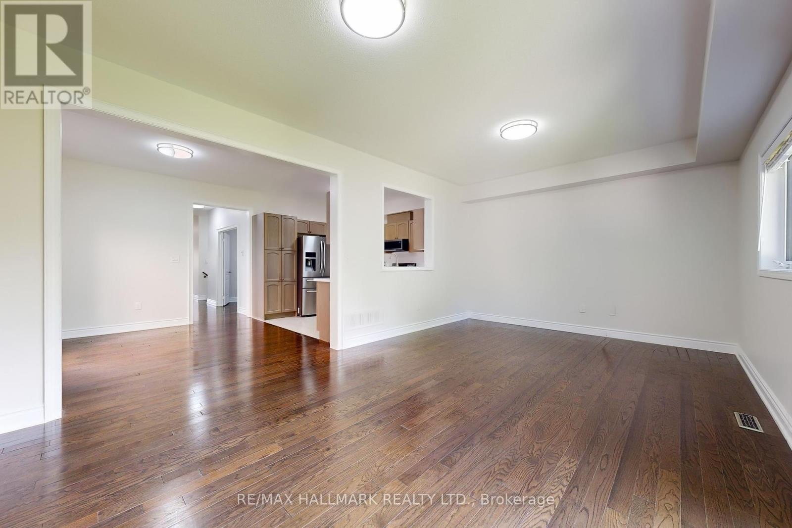 138 Olde Bayview Avenue, Richmond Hill, Ontario  L4E 3C7 - Photo 16 - N12435254