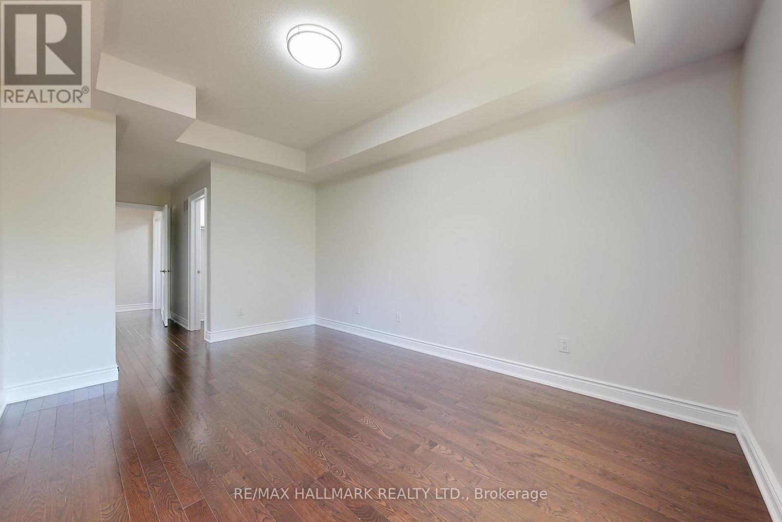 138 Olde Bayview Avenue, Richmond Hill, Ontario  L4E 3C7 - Photo 21 - N12435254