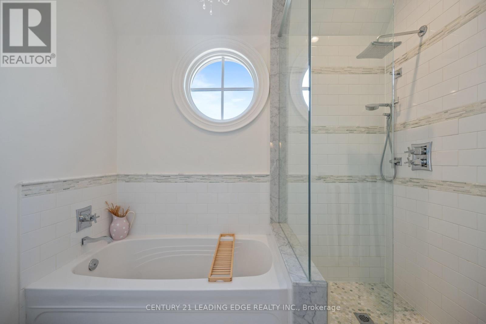 9 Ernie Amsler Court, Markham, Ontario  L6C 0K1 - Photo 36 - N12435312