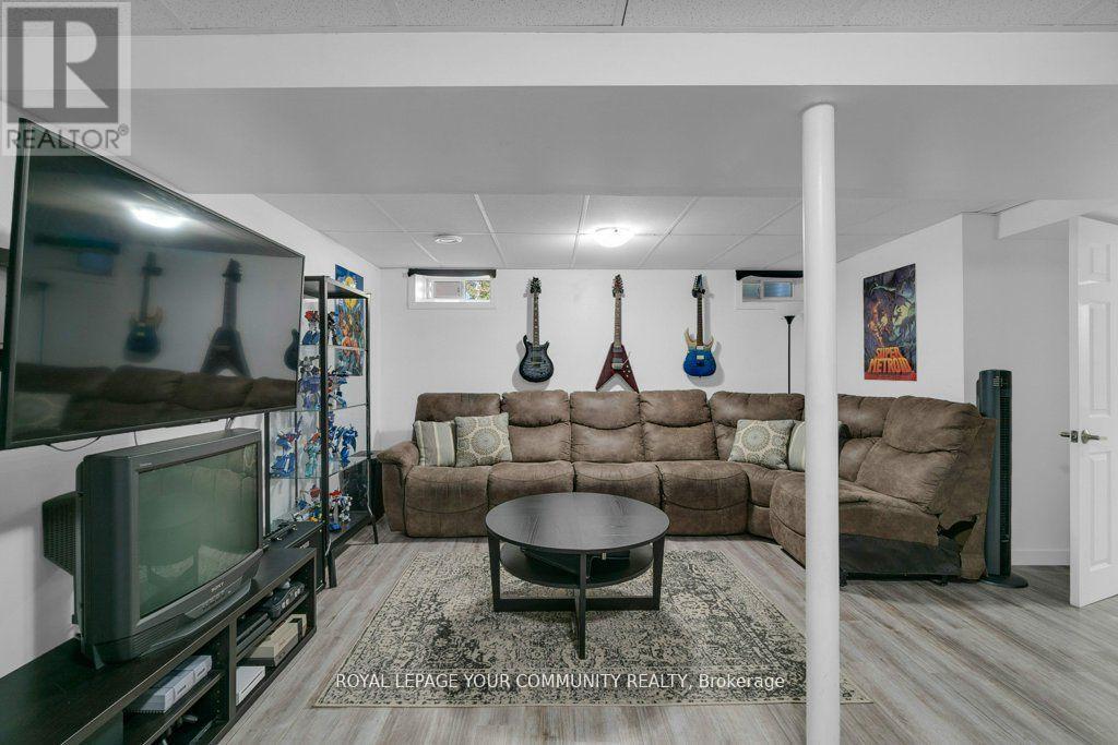 258 Harding Park Street, Newmarket, Ontario  L3Y 0E1 - Photo 36 - N12435313