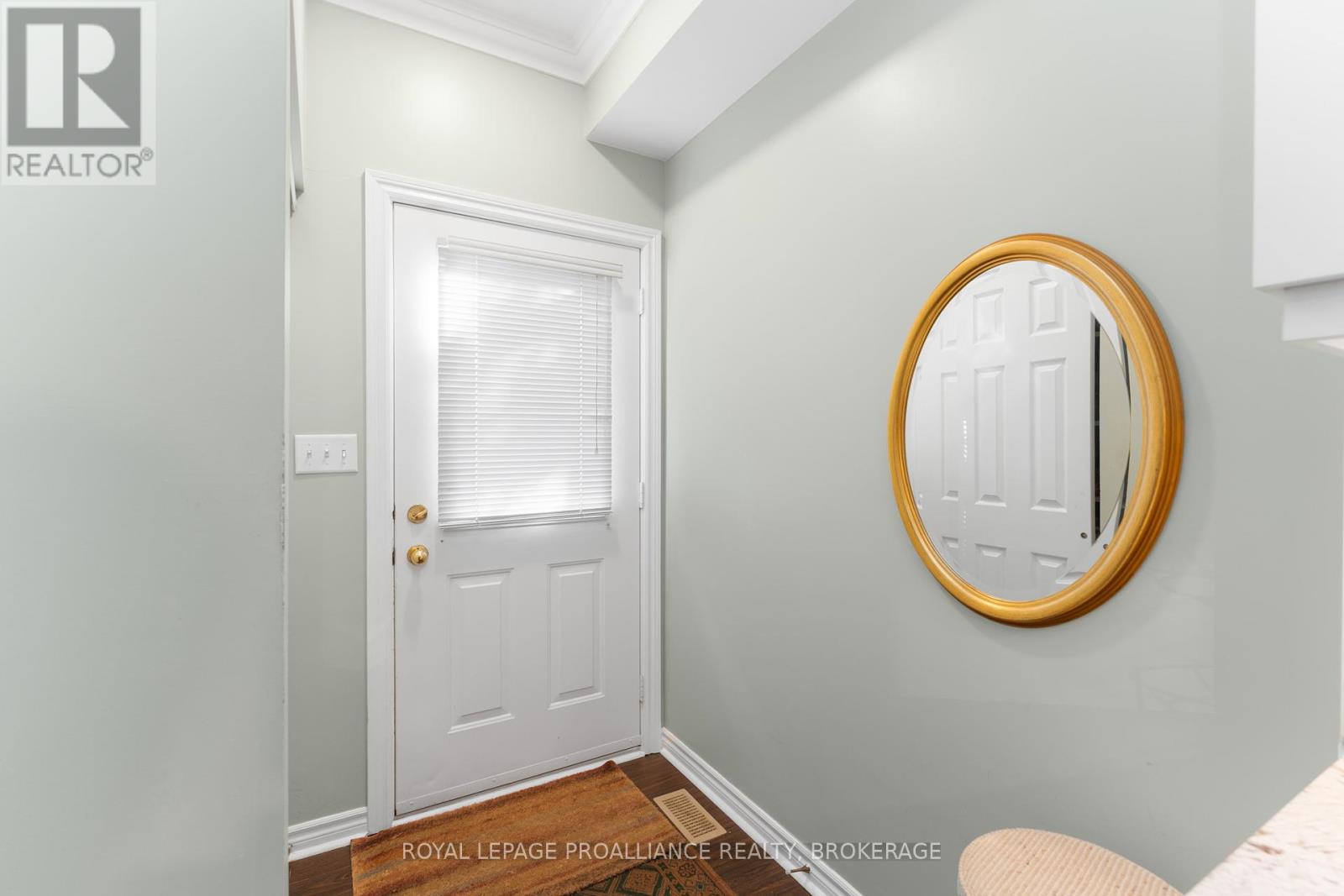 39 Mowat Avenue, Kingston, Ontario  K7M 8Y8 - Photo 18 - X12435337