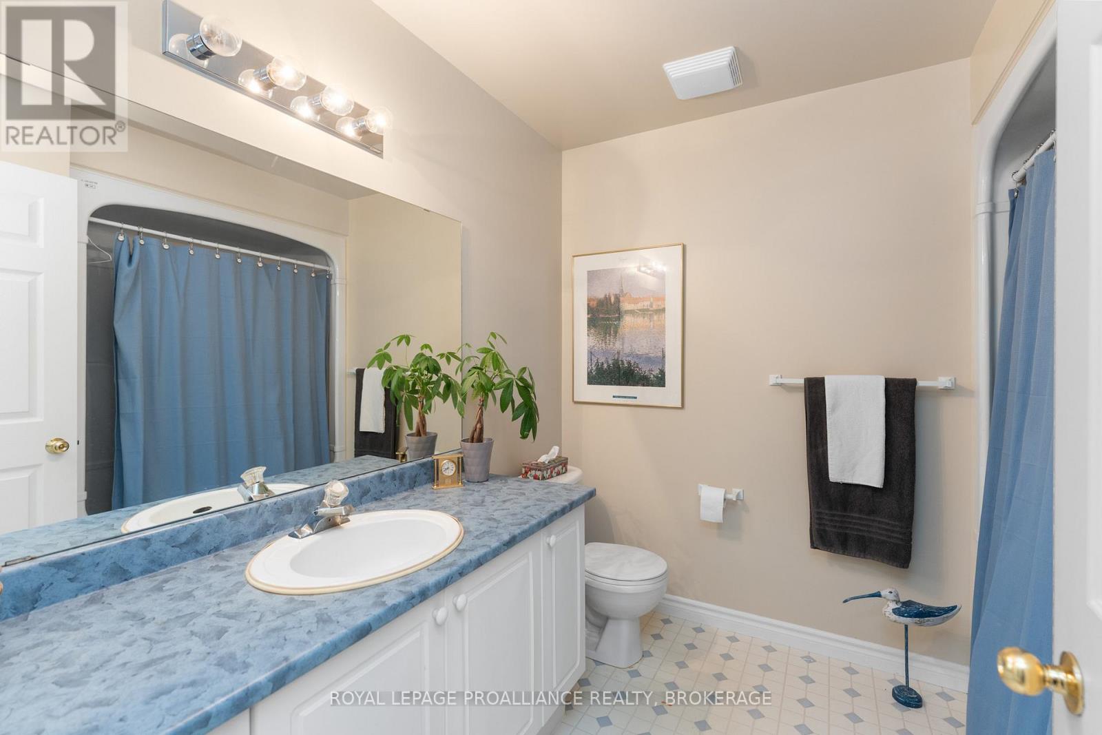 39 Mowat Avenue, Kingston, Ontario  K7M 8Y8 - Photo 33 - X12435337