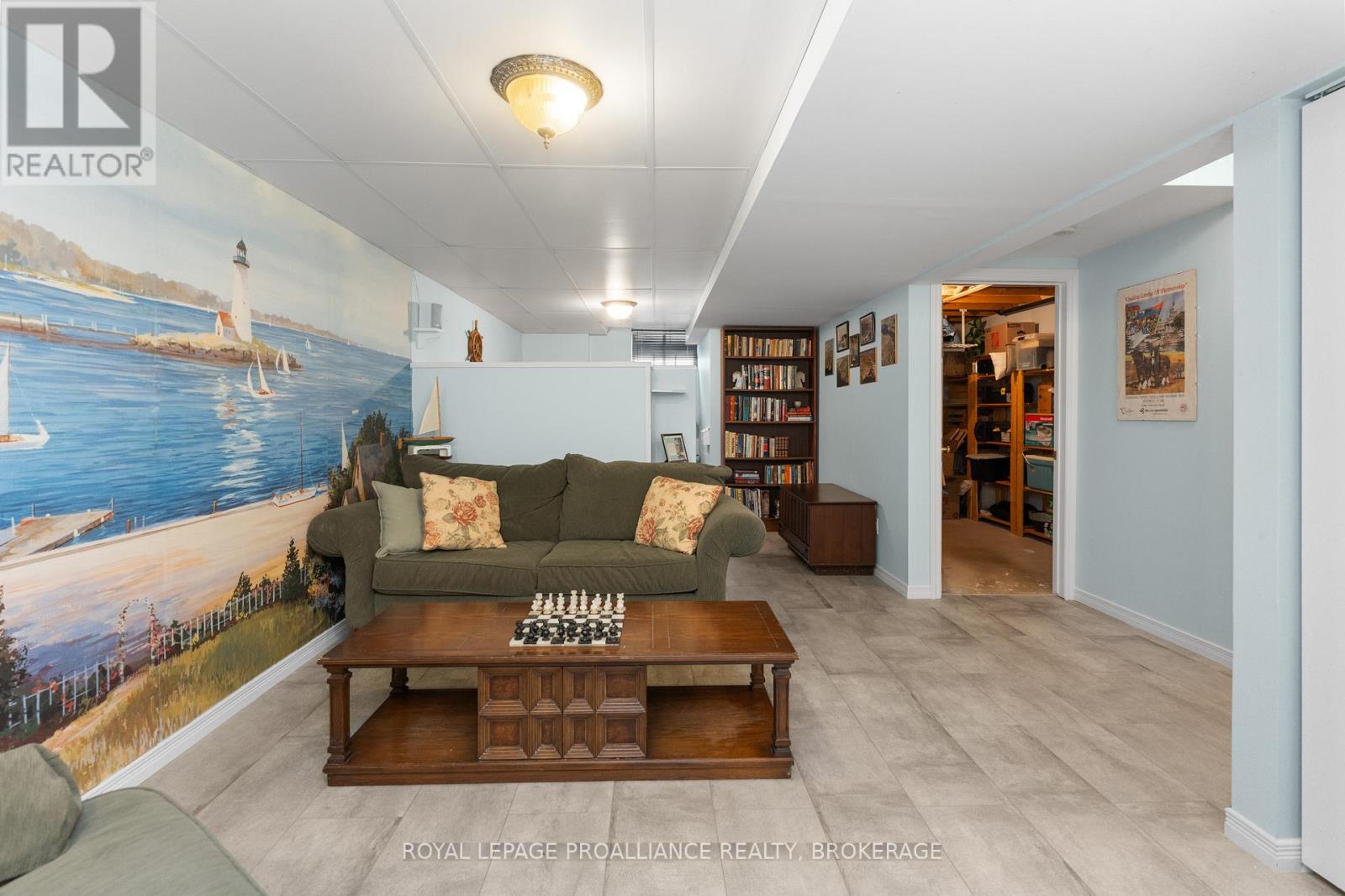 39 Mowat Avenue, Kingston, Ontario  K7M 8Y8 - Photo 37 - X12435337