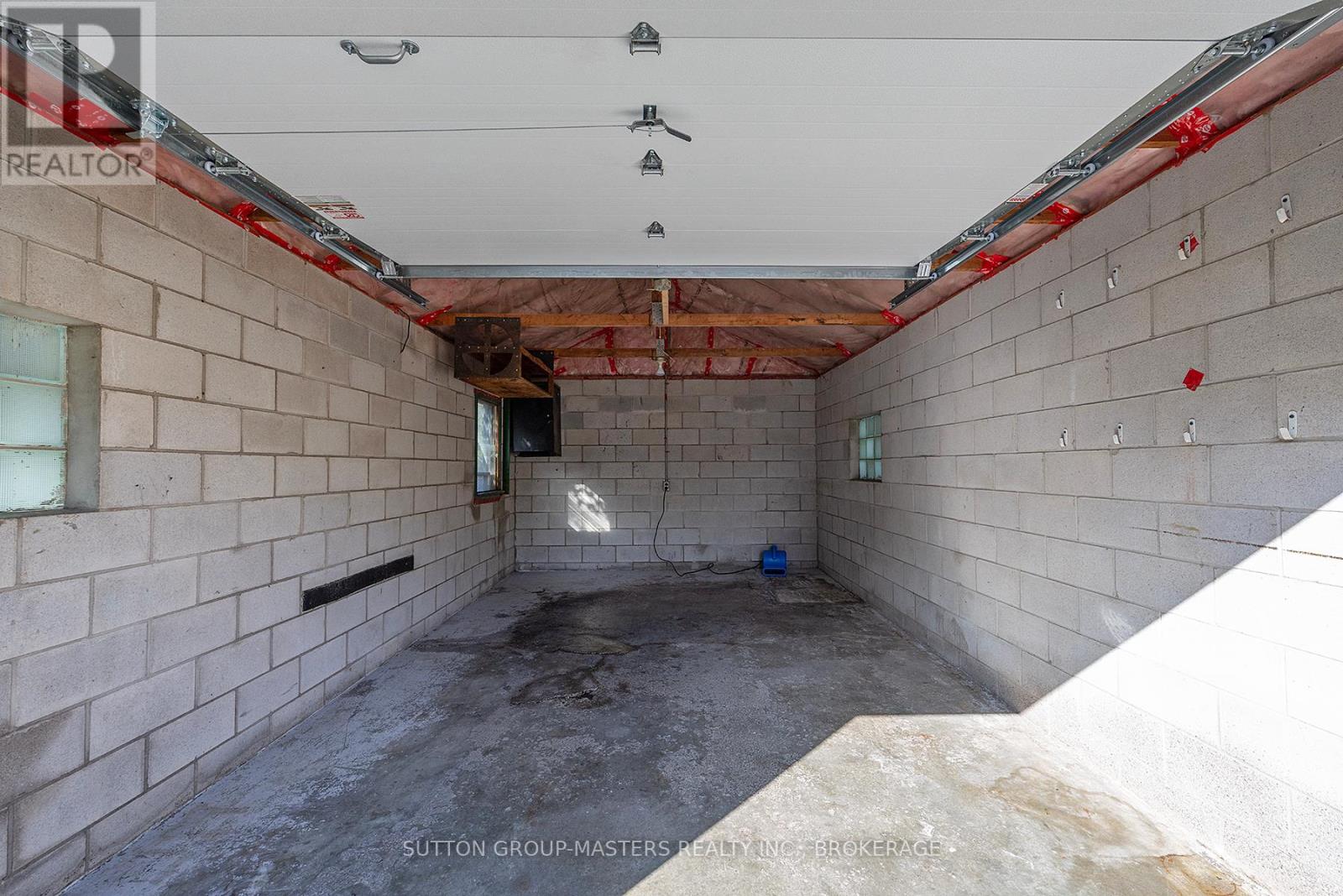 324 Yonge Street, Kingston (Central City West), Ontario  K7M 1G7 - Photo 14 - X12435386