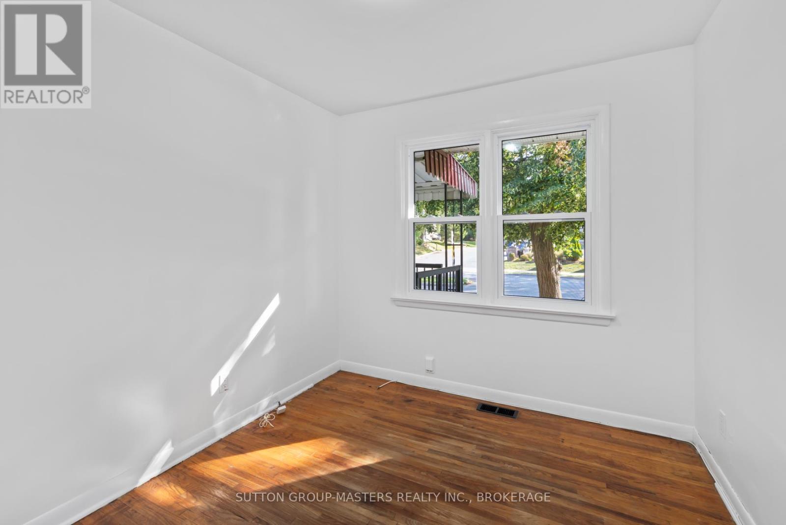 324 Yonge Street, Kingston (Central City West), Ontario  K7M 1G7 - Photo 28 - X12435386