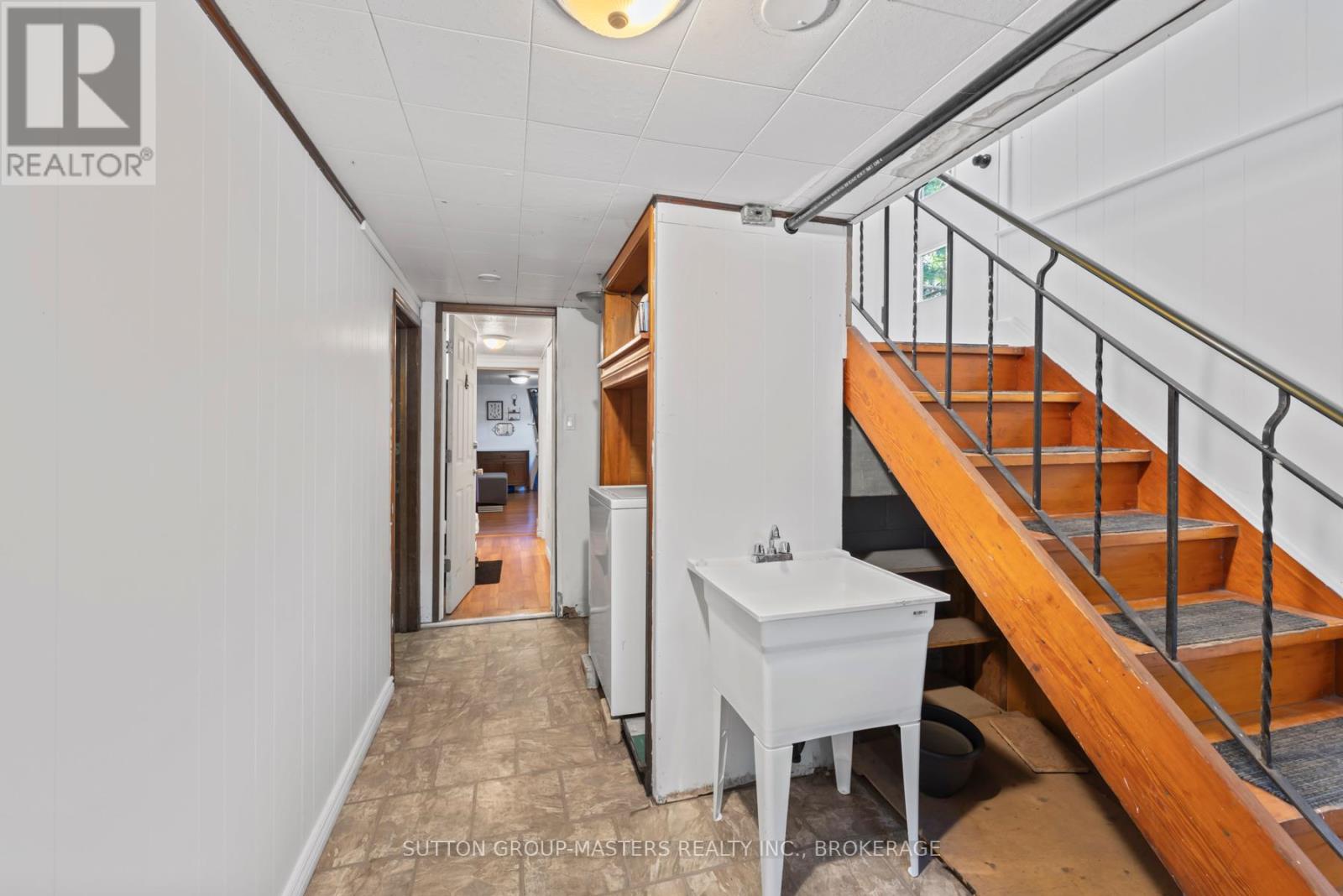 324 Yonge Street, Kingston (Central City West), Ontario  K7M 1G7 - Photo 37 - X12435386