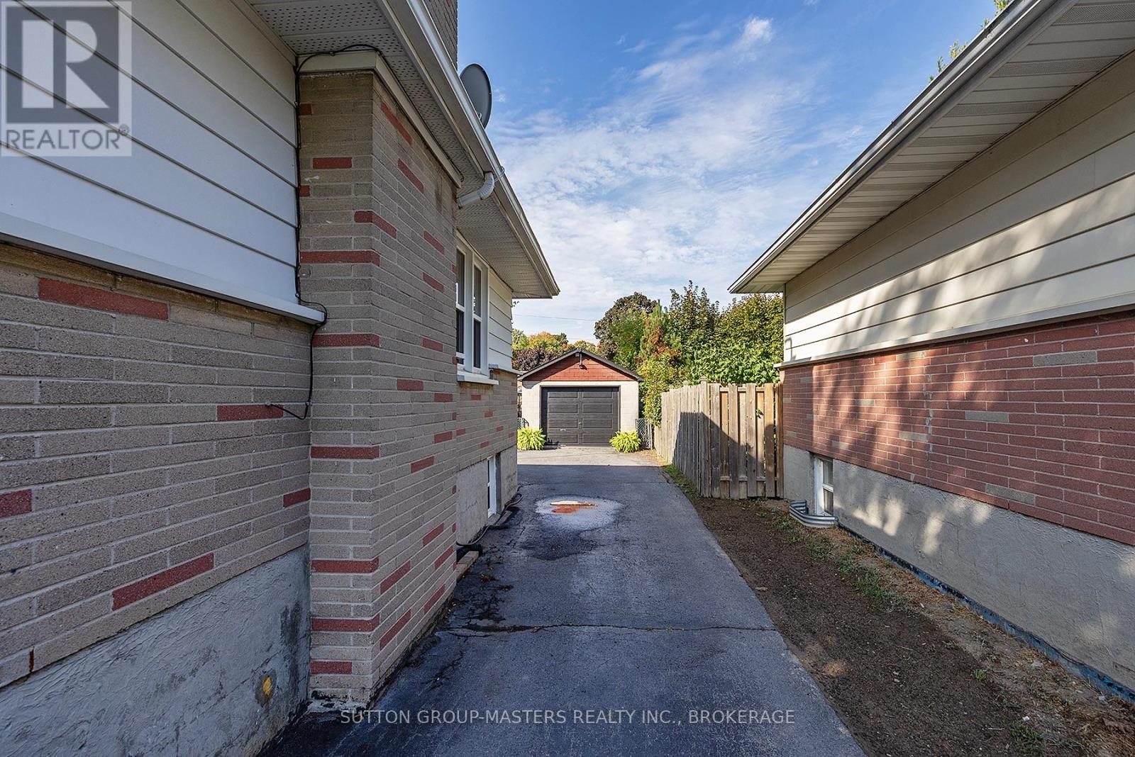 324 Yonge Street, Kingston (Central City West), Ontario  K7M 1G7 - Photo 6 - X12435386