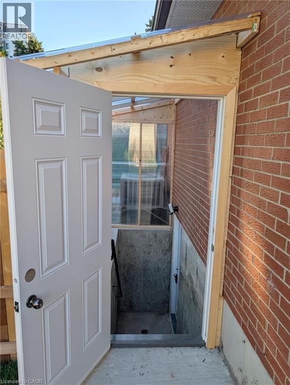 2034 Waycross Crescent Unit# Basement, Mississauga, Ontario  L5K 1H9 - Photo 2 - 40768121