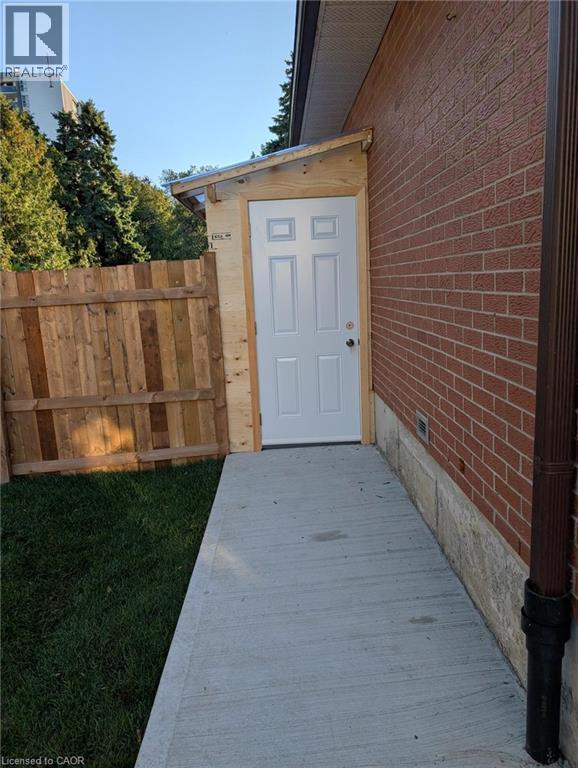2034 Waycross Crescent Unit# Basement, Mississauga, Ontario  L5K 1H9 - Photo 3 - 40768121