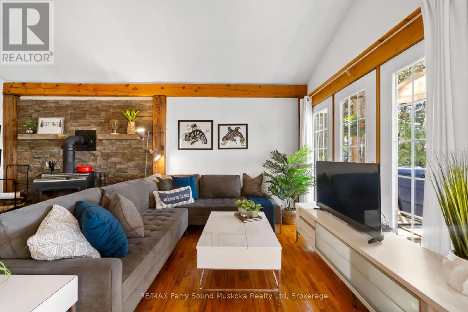 99 Sugar Lake Road, Seguin, Ontario  P2A 0B6 - Photo 6 - X12435350