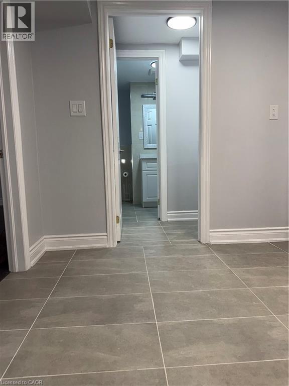 2034 Waycross Crescent Unit# Basement, Mississauga, Ontario  L5K 1H9 - Photo 11 - 40768121