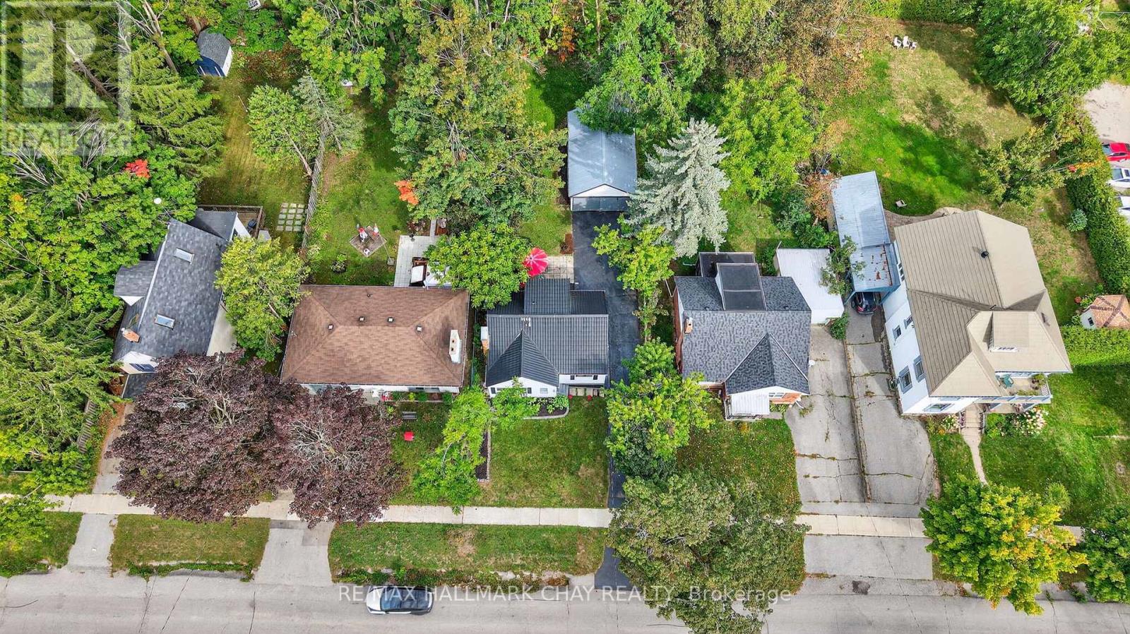18 North Street E, Orillia, Ontario  L3V 2E4 - Photo 23 - S12435239