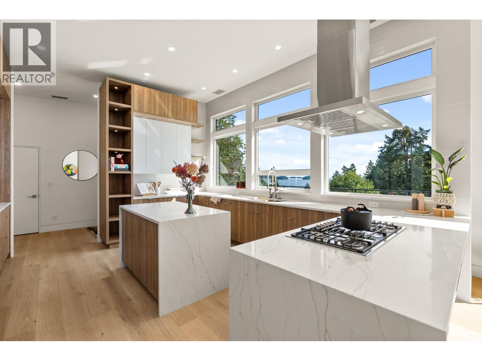 980 Gower Point Road, Gibsons, British Columbia  V0N 1V3 - Photo 14 - R3051488