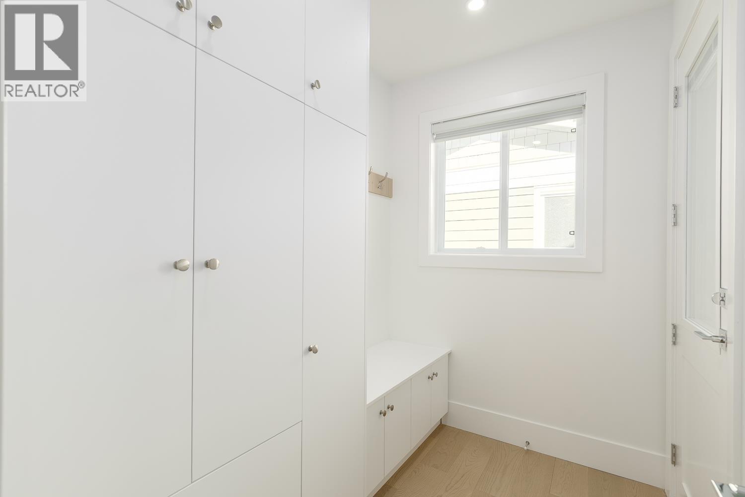 3929 Forest Street, Burnaby, British Columbia  V5G 1W7 - Photo 13 - R3053220