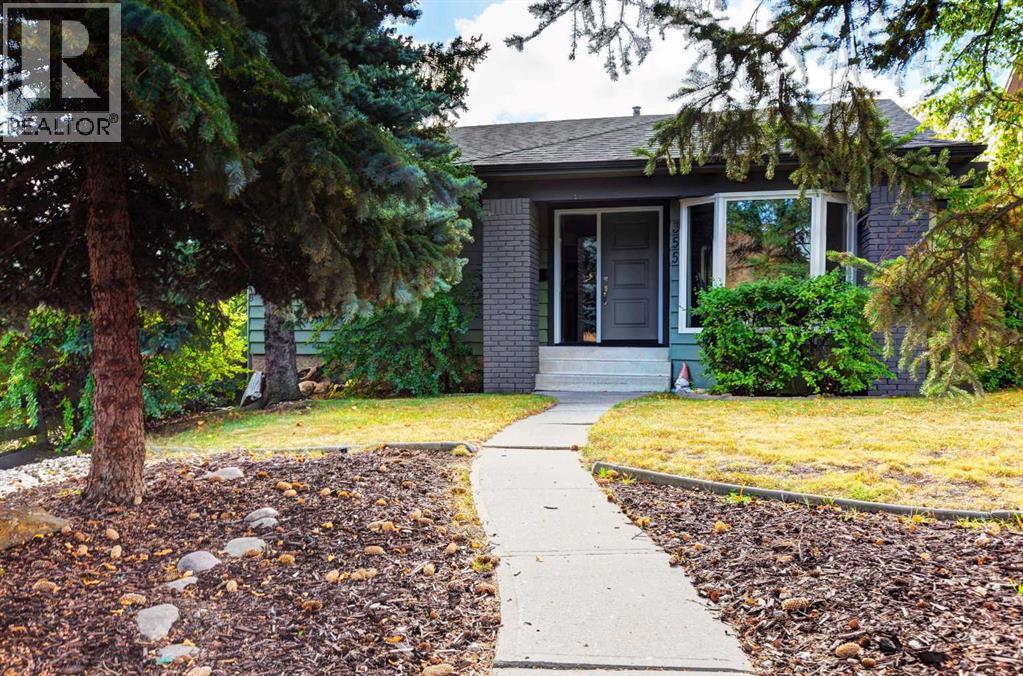 355 Coach Ridge Rise Sw, Calgary, Alberta  T3H 1E9 - Photo 2 - A2259687