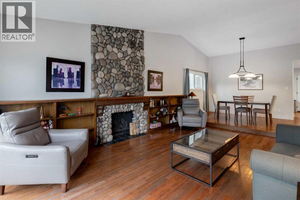 355 Coach Ridge Rise Sw, Calgary, Alberta  T3H 1E9 - Photo 12 - A2259687