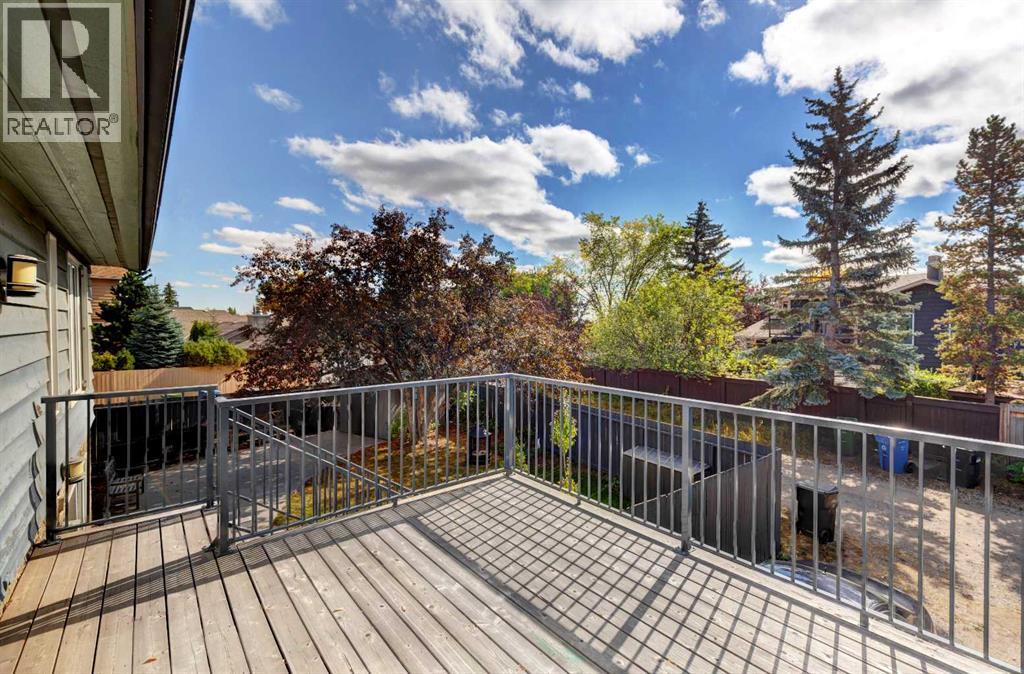 355 Coach Ridge Rise Sw, Calgary, Alberta  T3H 1E9 - Photo 13 - A2259687