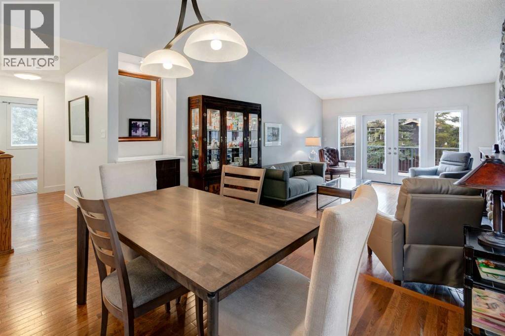 355 Coach Ridge Rise Sw, Calgary, Alberta  T3H 1E9 - Photo 8 - A2259687