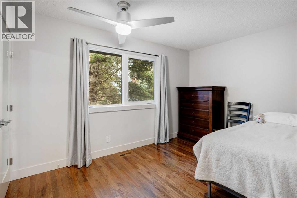 355 Coach Ridge Rise Sw, Calgary, Alberta  T3H 1E9 - Photo 21 - A2259687