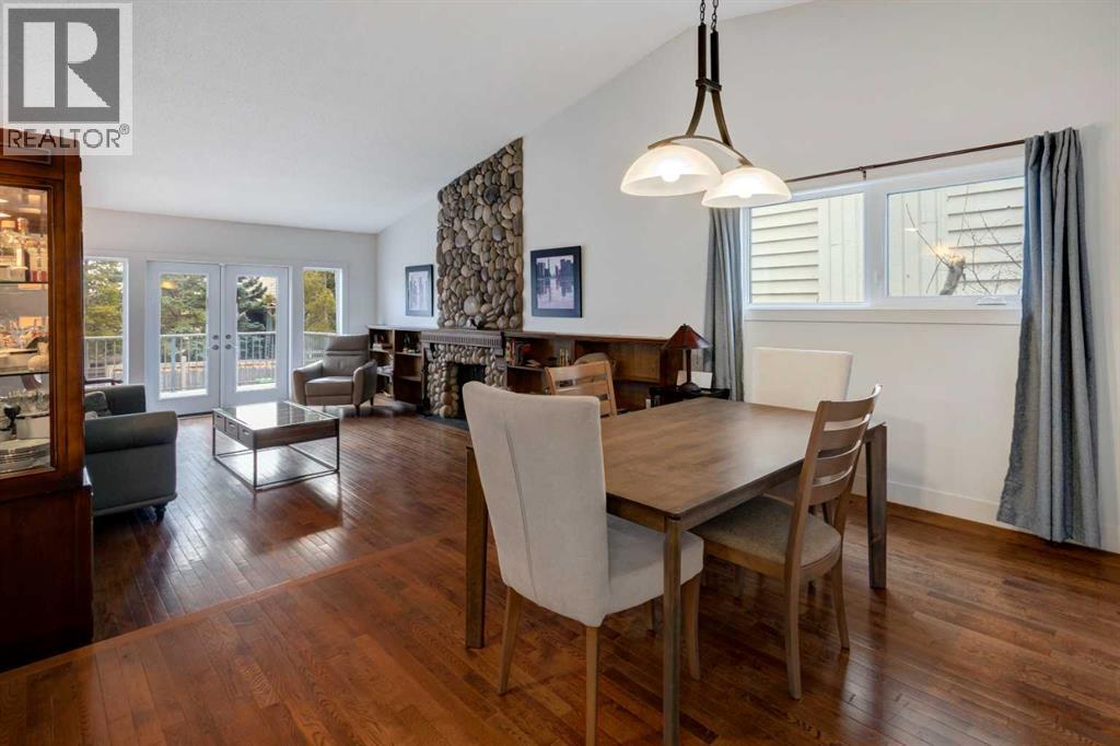 355 Coach Ridge Rise Sw, Calgary, Alberta  T3H 1E9 - Photo 9 - A2259687