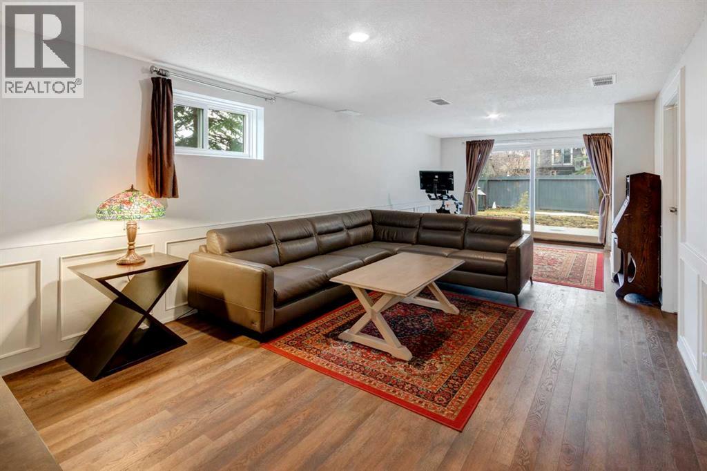 355 Coach Ridge Rise Sw, Calgary, Alberta  T3H 1E9 - Photo 24 - A2259687