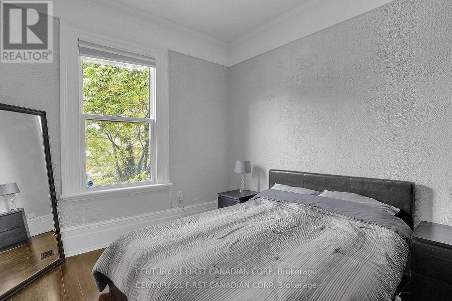 393 Central Avenue, London East, Ontario  N6B 2E3 - Photo 19 - X12435360