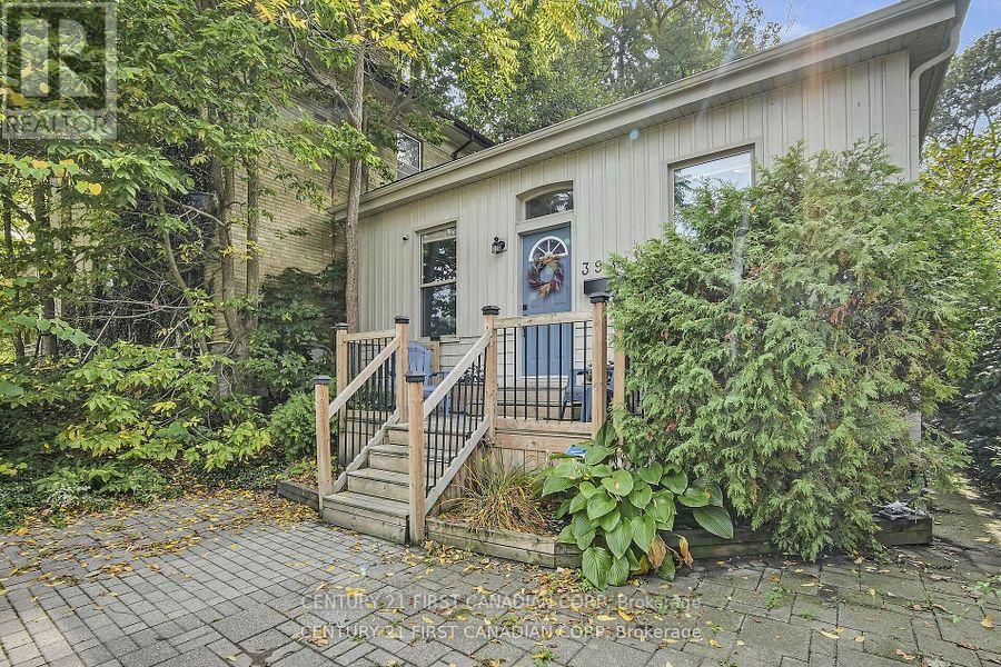 393 Central Avenue, London East, Ontario  N6B 2E3 - Photo 3 - X12435360