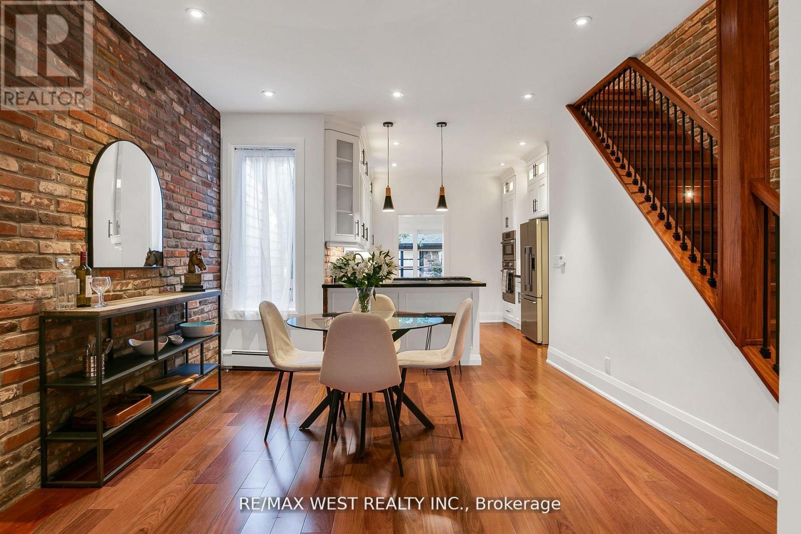 414 Clendenan Avenue, Toronto, Ontario  M6P 2X6 - Photo 3 - W12435226