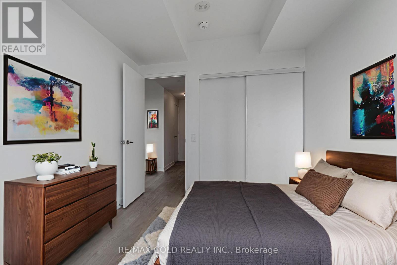 2707 - 3900 Confederation Parkway, Mississauga, Ontario  L5B 0M3 - Photo 20 - W12435236