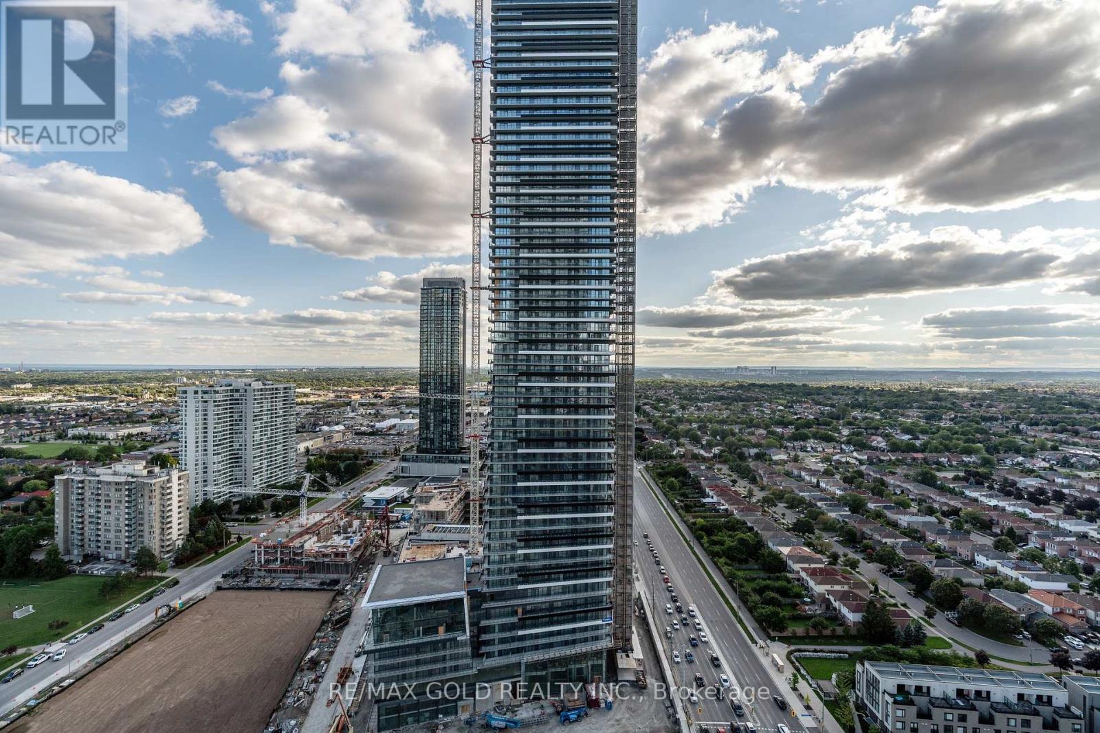 2707 - 3900 Confederation Parkway, Mississauga, Ontario  L5B 0M3 - Photo 23 - W12435236
