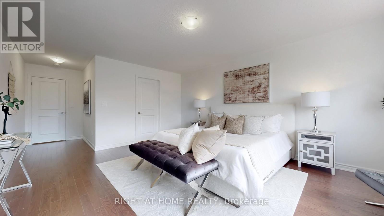 328 Bergamot Avenue, Milton, Ontario  L9E 1Y8 - Photo 24 - W12435269