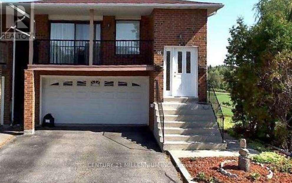 44 LAKECREST TRAIL, Brampton, Ontario