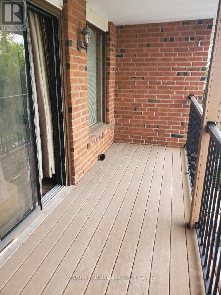 44 Lakecrest Trail, Brampton, Ontario  L6Z 1S6 - Photo 14 - W12435284