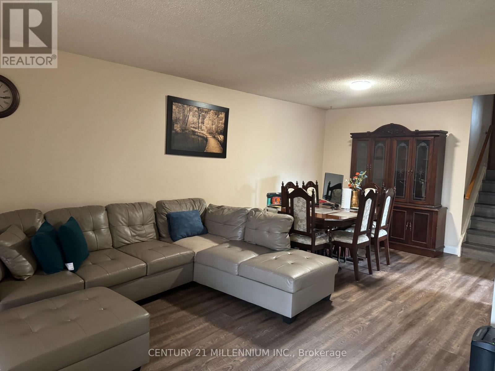 44 Lakecrest Trail, Brampton, Ontario  L6Z 1S6 - Photo 8 - W12435284