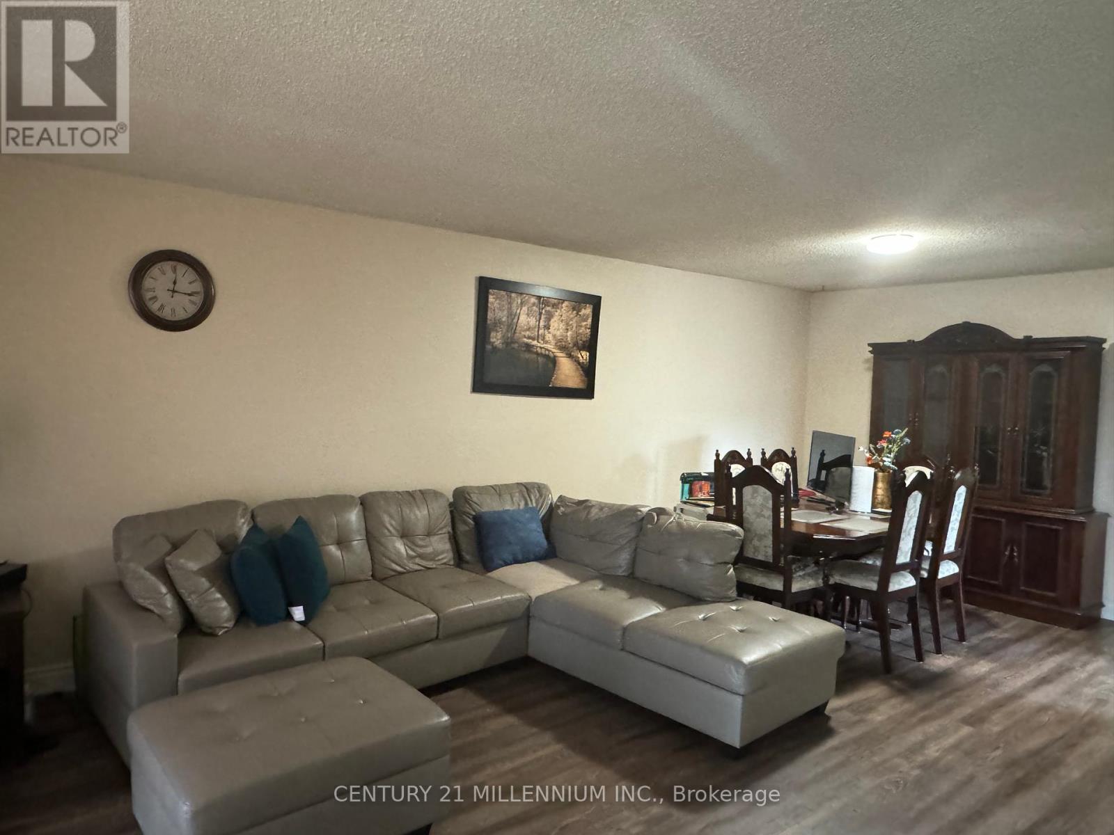 44 Lakecrest Trail, Brampton, Ontario  L6Z 1S6 - Photo 9 - W12435284