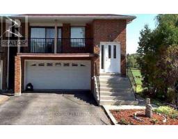 44 LAKECREST TRAIL, Brampton, Ontario