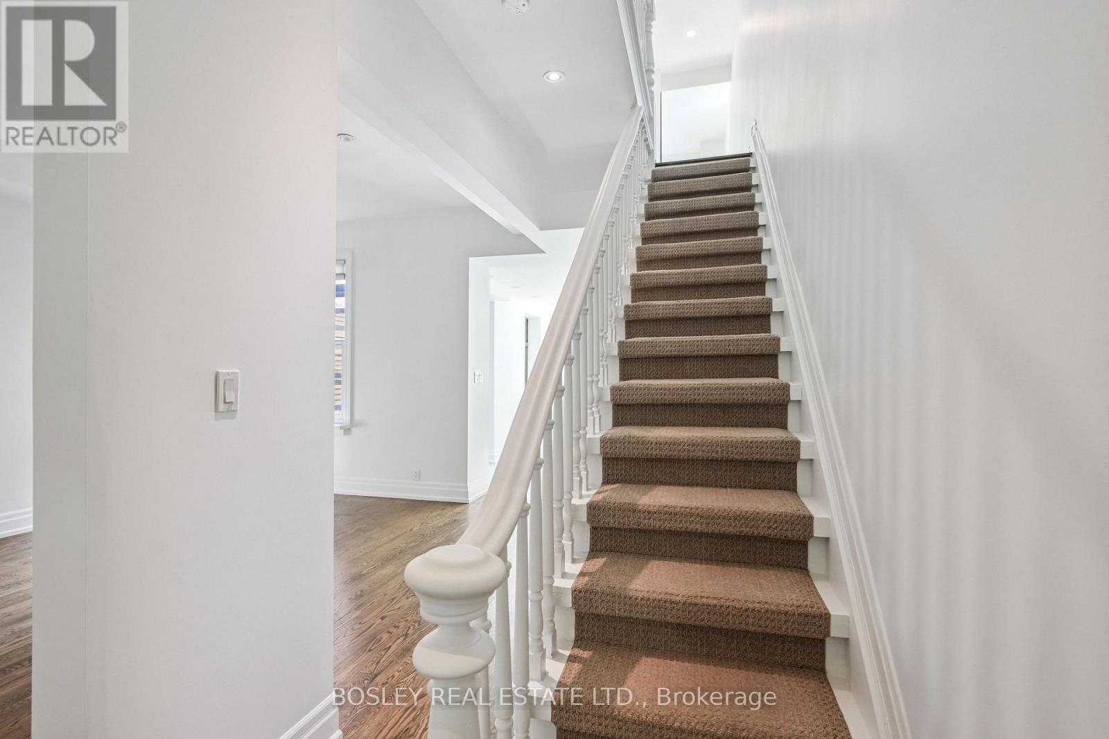 520 Manning Avenue, Toronto, Ontario  M6G 2V7 - Photo 5 - C12283576