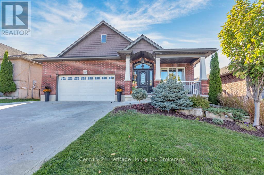 447 Alan Crescent, Woodstock, Ontario  N4S 0B9 - Photo 1 - X12435345