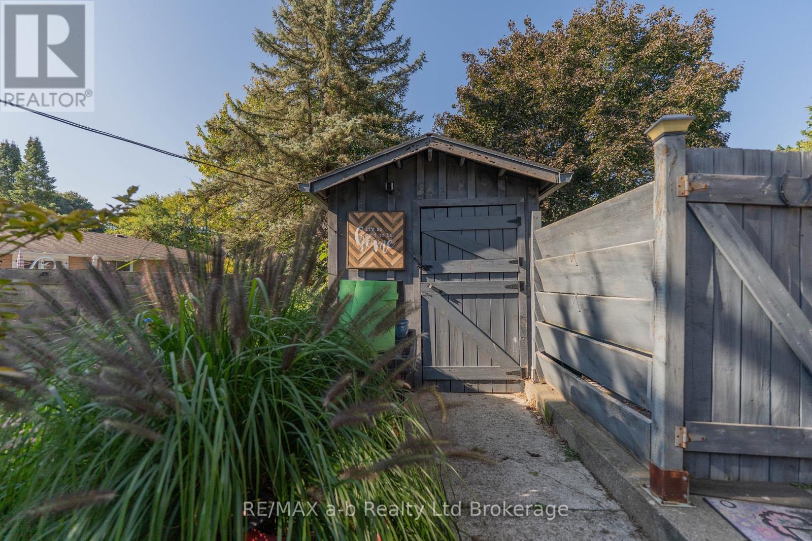 6 Camdon Court, Tillsonburg, Ontario  N4G 4B3 - Photo 35 - X12435381