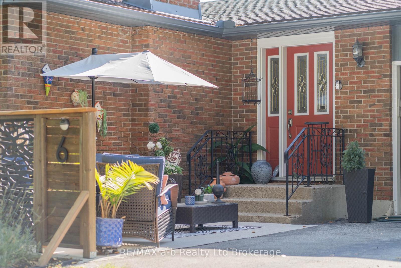 6 Camdon Court, Tillsonburg, Ontario  N4G 4B3 - Photo 5 - X12435381