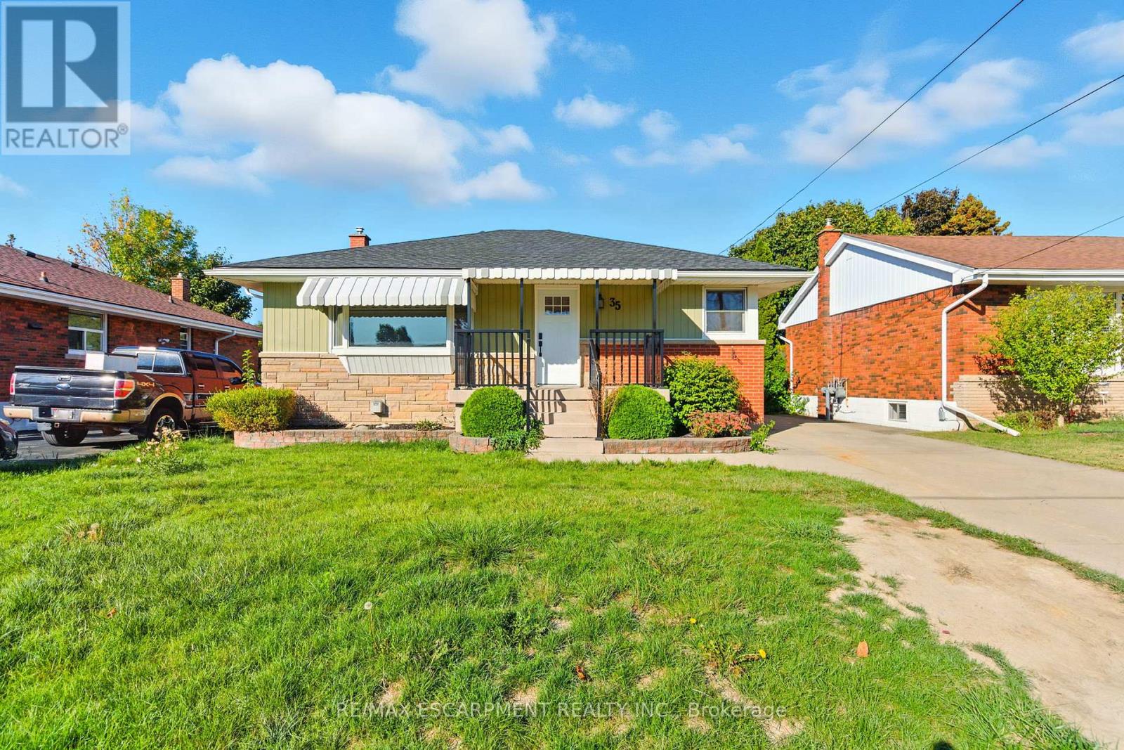 MAIN - 35 WILDEWOOD AVENUE, Hamilton, Ontario