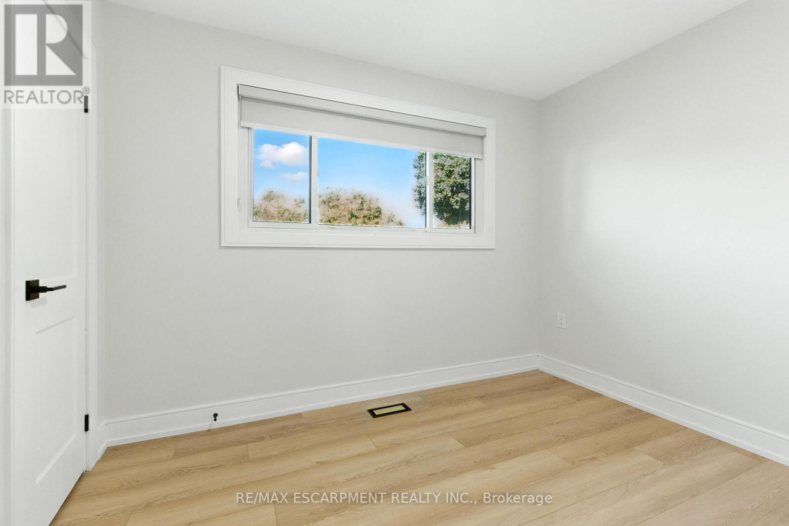 Main - 35 Wildewood Avenue, Hamilton, Ontario  L8T 1X4 - Photo 15 - X12435243