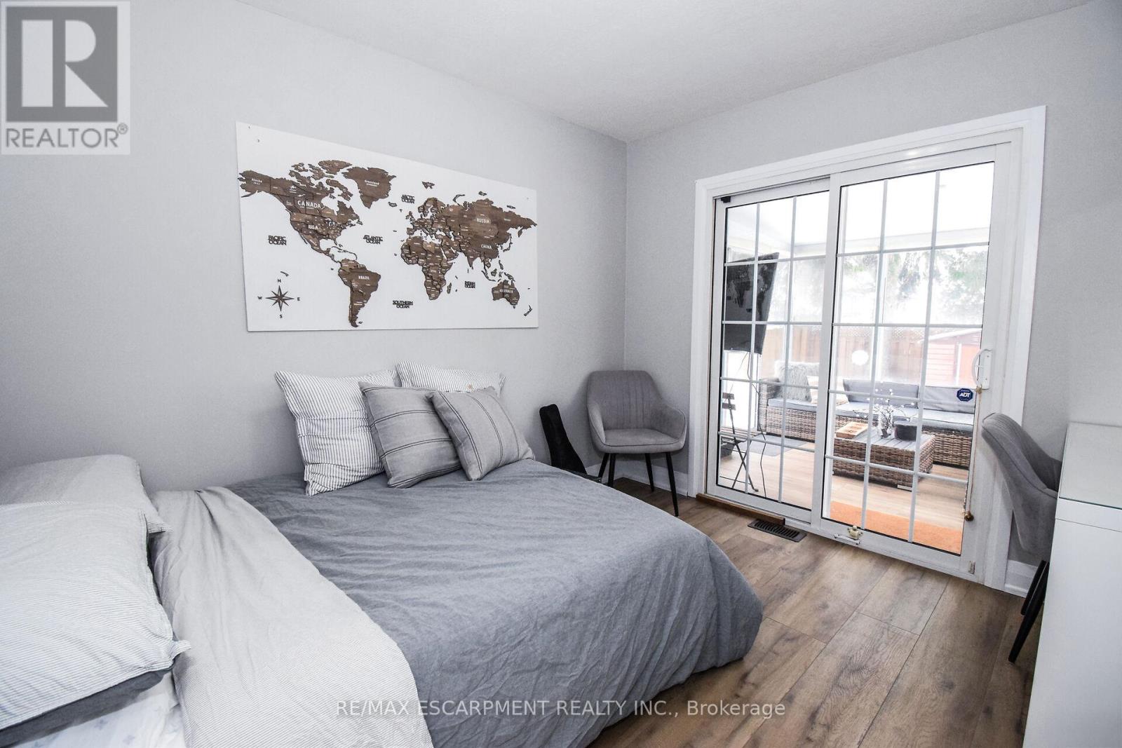 176 East 43rd Street, Hamilton, Ontario  L8T 3C2 - Photo 24 - X12435318
