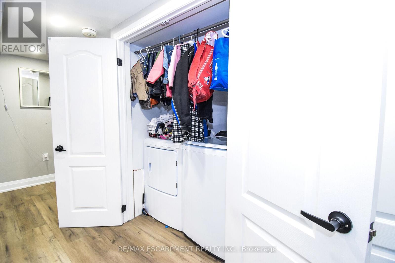 176 East 43rd Street, Hamilton, Ontario  L8T 3C2 - Photo 44 - X12435318