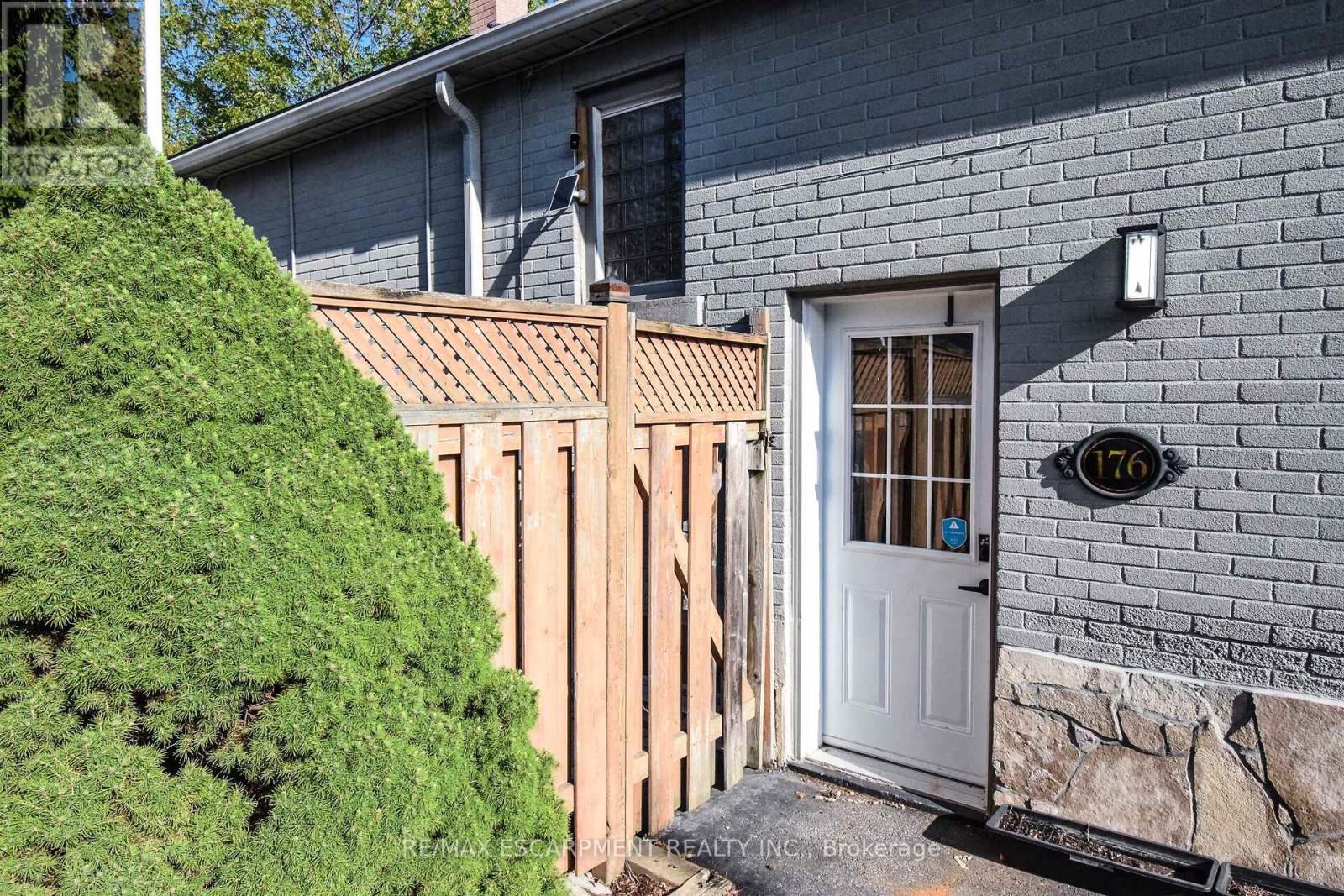 176 East 43rd Street, Hamilton, Ontario  L8T 3C2 - Photo 45 - X12435318