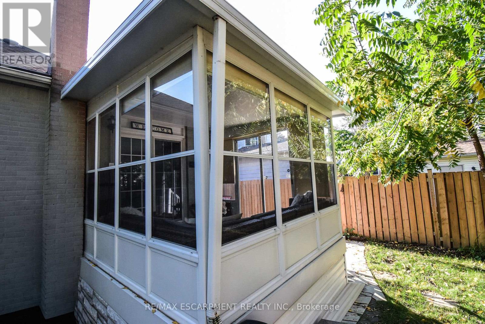 176 East 43rd Street, Hamilton, Ontario  L8T 3C2 - Photo 48 - X12435318