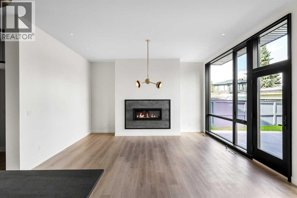 3c Willow Crescent Sw, Calgary, Alberta  T3C 3B8 - Photo 11 - A2260893