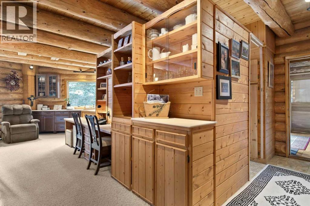64 Breezewood Bay, Bragg Creek, Alberta  T0L 0K0 - Photo 14 - A2190075