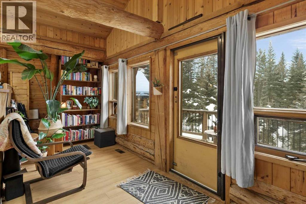 64 Breezewood Bay, Bragg Creek, Alberta  T0L 0K0 - Photo 37 - A2190075